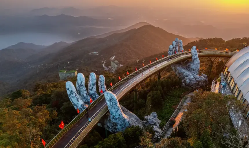 Da Nang 3-Day Itinerary: Beaches, City Food and Nearby Mountains