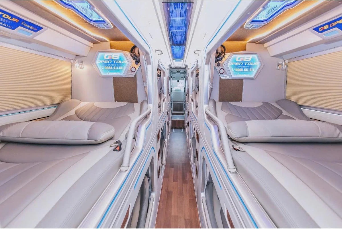 Sapa travel guide: luxury G8 sleeper bus cabin from Hanoi to Sapa