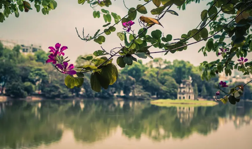The Ultimate Hanoi Travel Guide: Top Things to Do, Eat & Stay